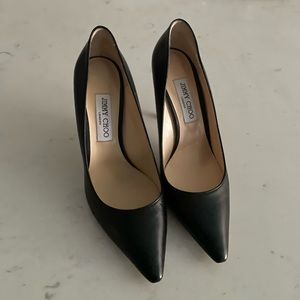 EUC Jimmy Choo Pumps Black 39/9 US